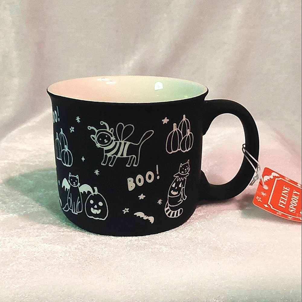 🐈‍⬛ Sunday Morning Ceramics Matte Finish Cats In Halloween Costumes Mug